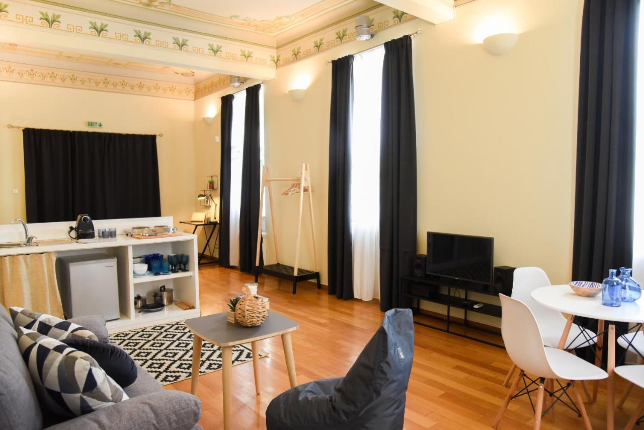 Neoclassical Athens Residence Экстерьер фото